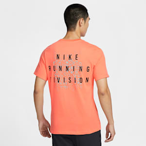 Nike Running Division DRI-FIT Tシャツ Nike Running Division Men's Dri-FIT Running T-Shirt. Nike ID